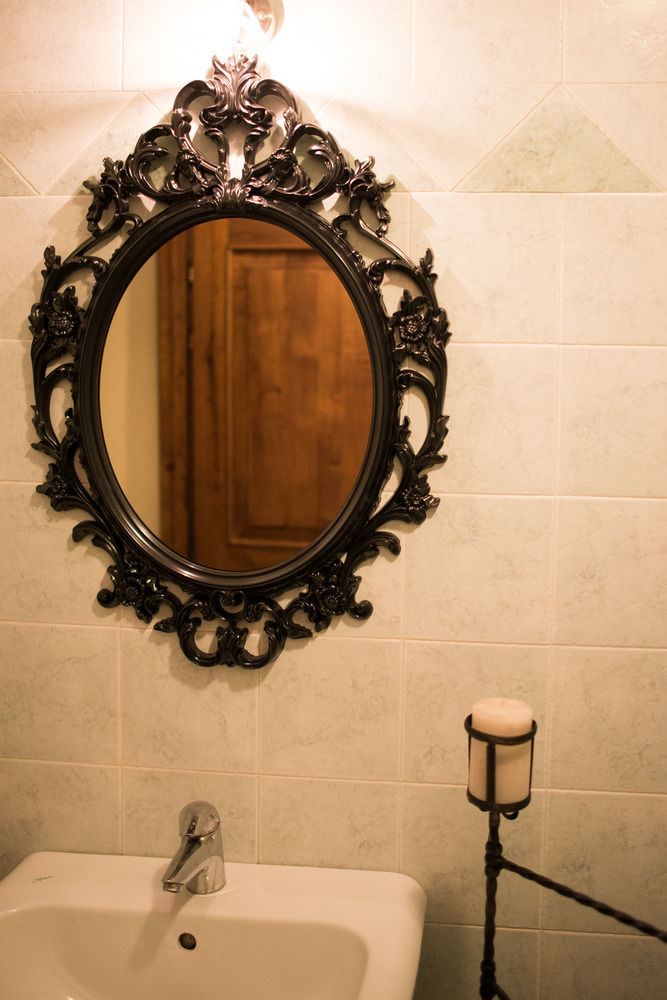 All'Ombra Della Torre Only Rooms Сієна Екстер'єр фото