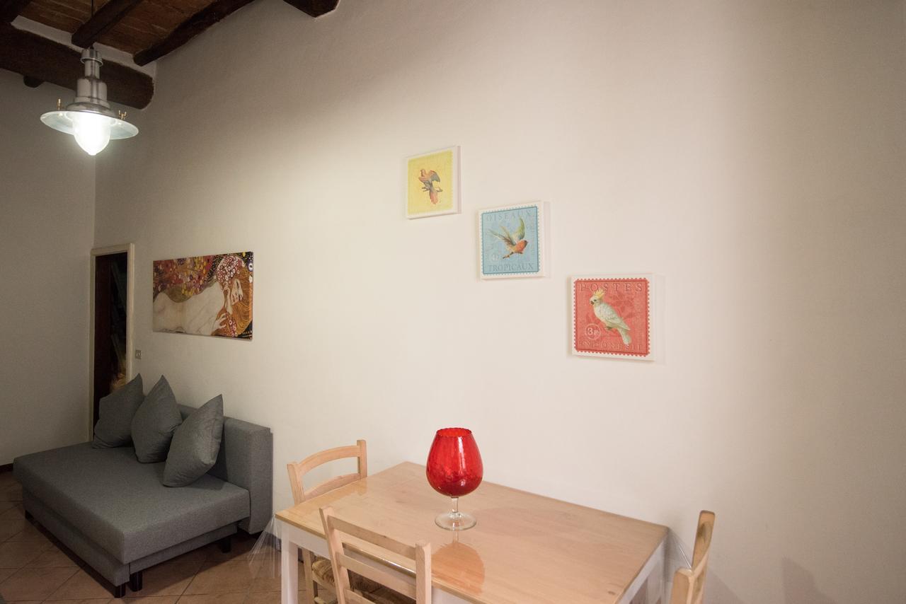 All'Ombra Della Torre Only Rooms Сієна Екстер'єр фото